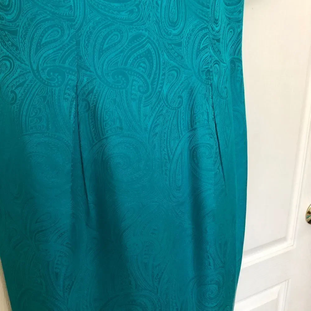 Liz Claiborne beautiful paisley